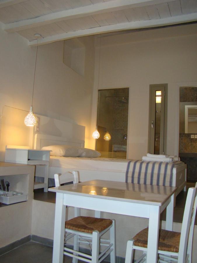 Efi'S Apartments Plaka  Eksteriør bilde