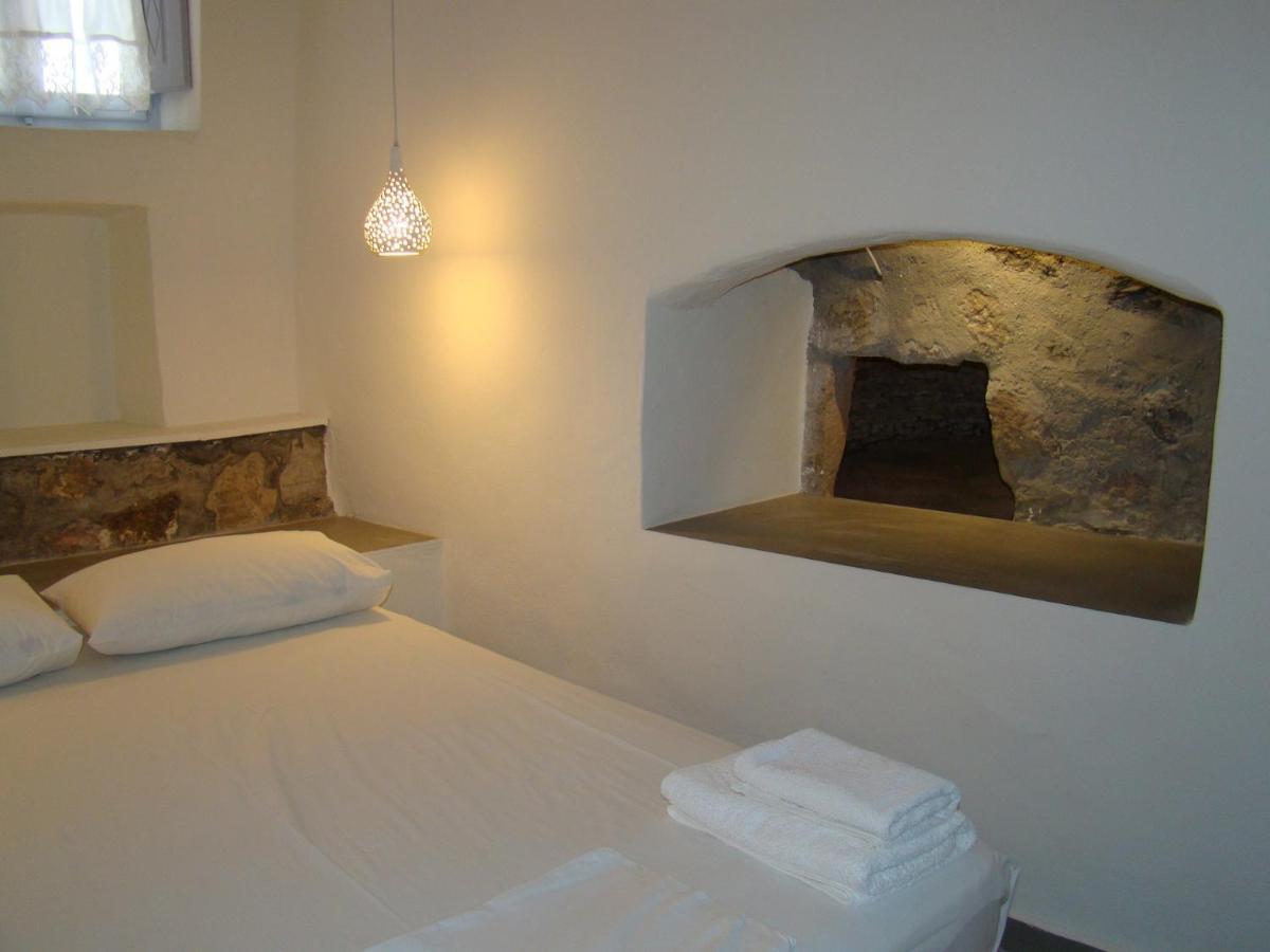 Efi'S Apartments Plaka  Eksteriør bilde