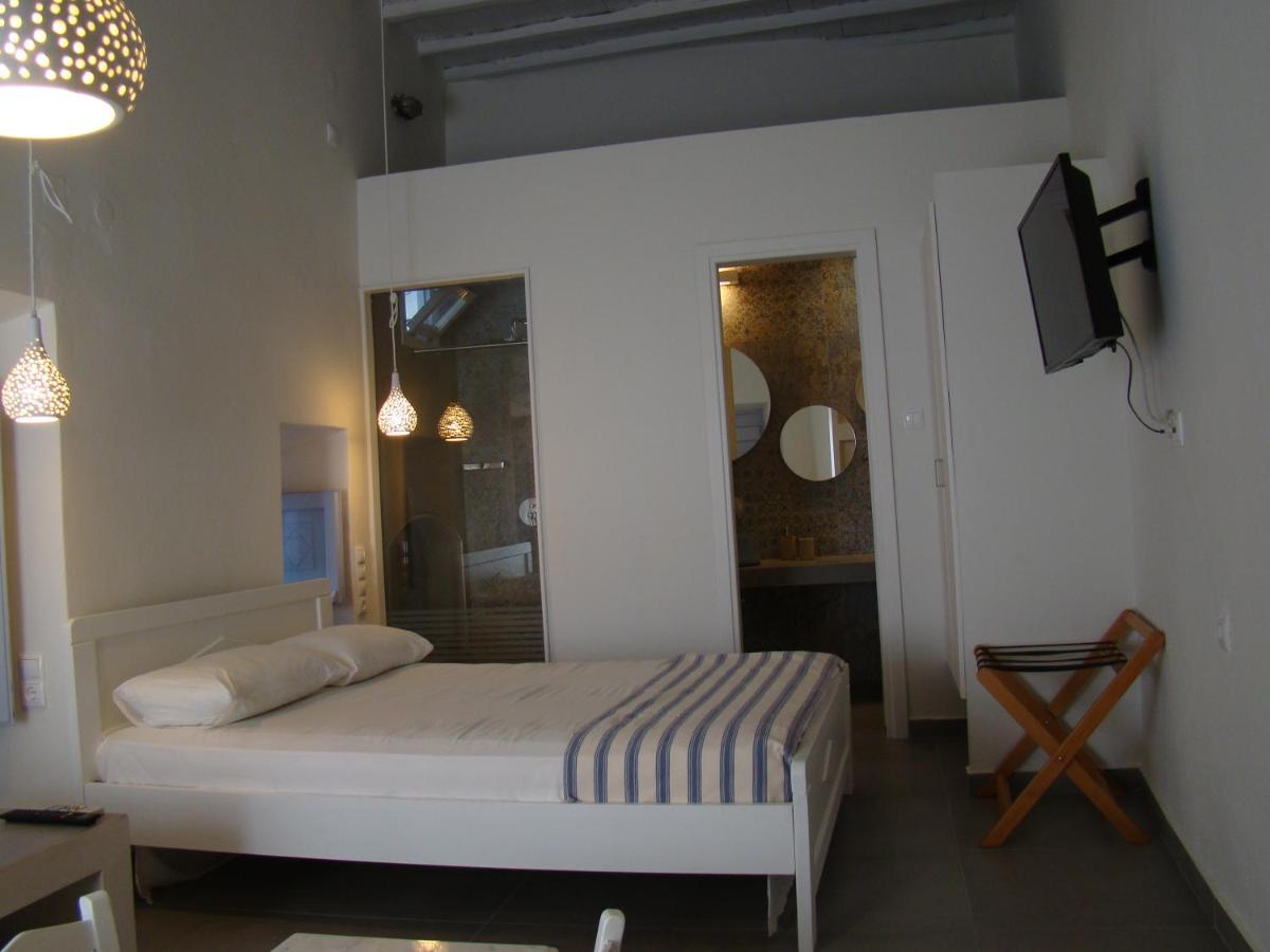 Efi'S Apartments Plaka  Eksteriør bilde